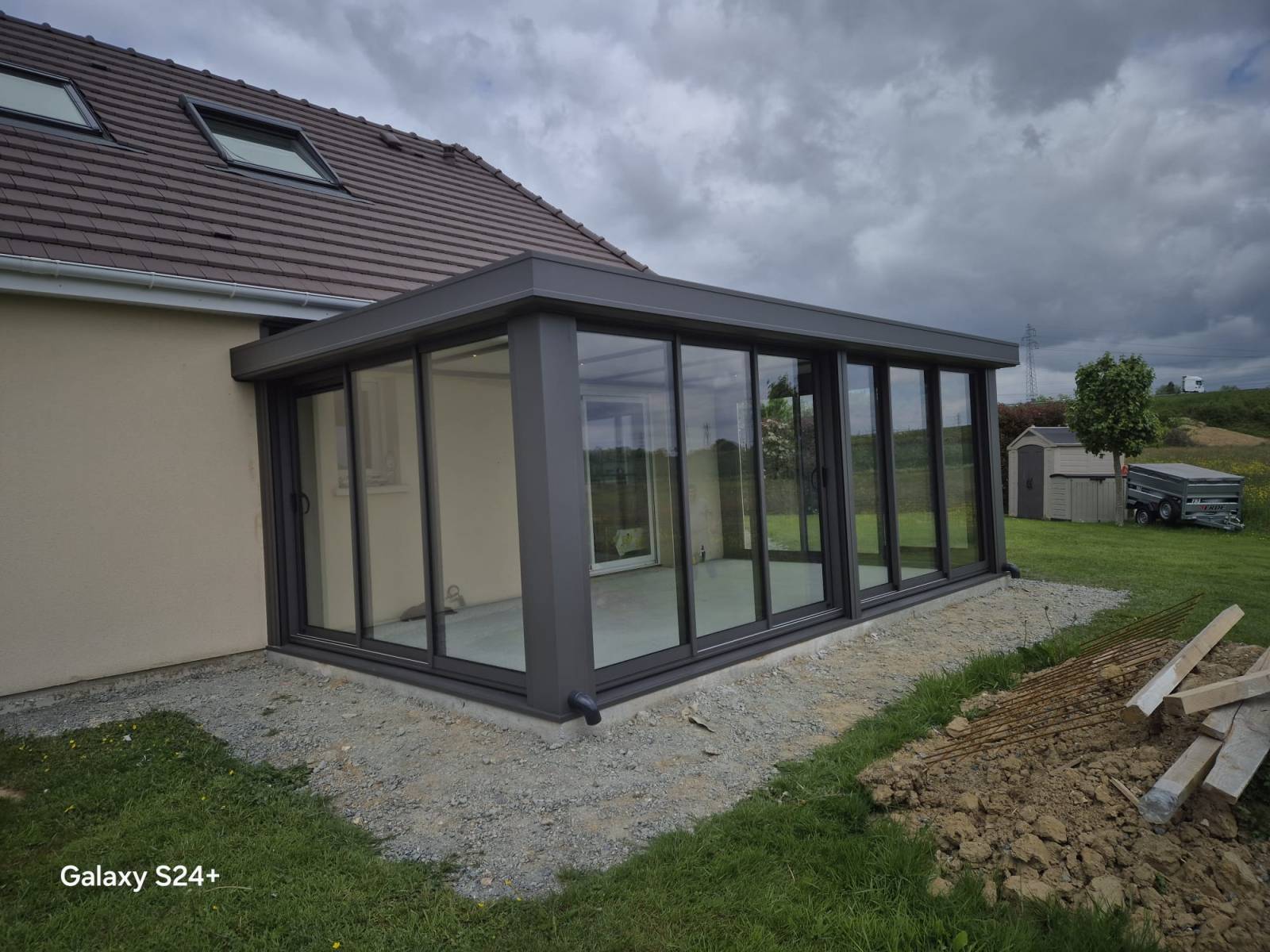 Véranda aluminium avec verrière de fabrication française Jumièges