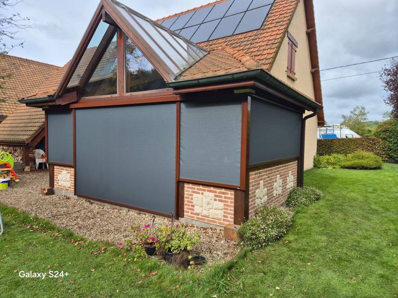 Volet roulant, stores bannes, stores, protection sur mesure contre le soleil ETANEL normandie 